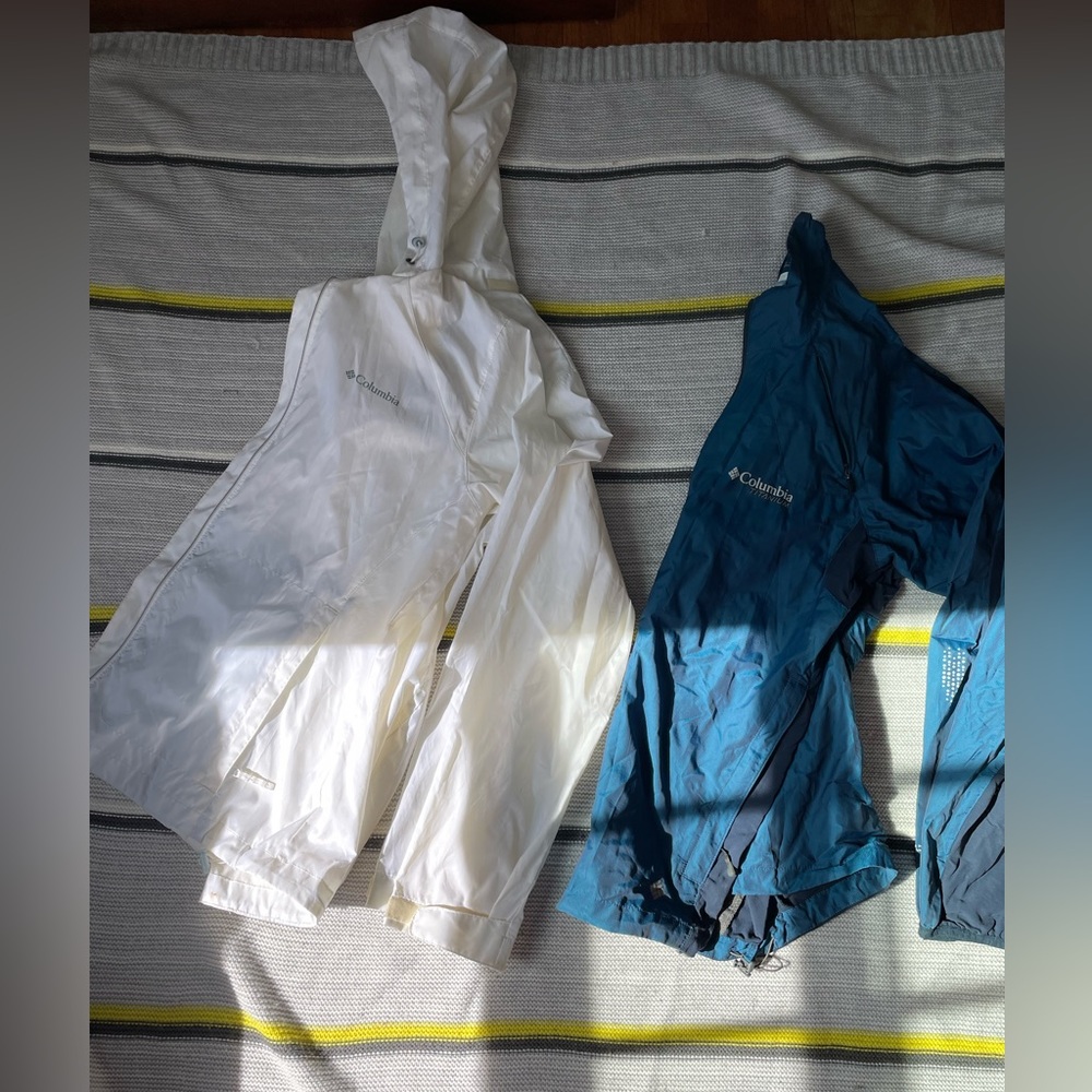 Columbia windbreakers